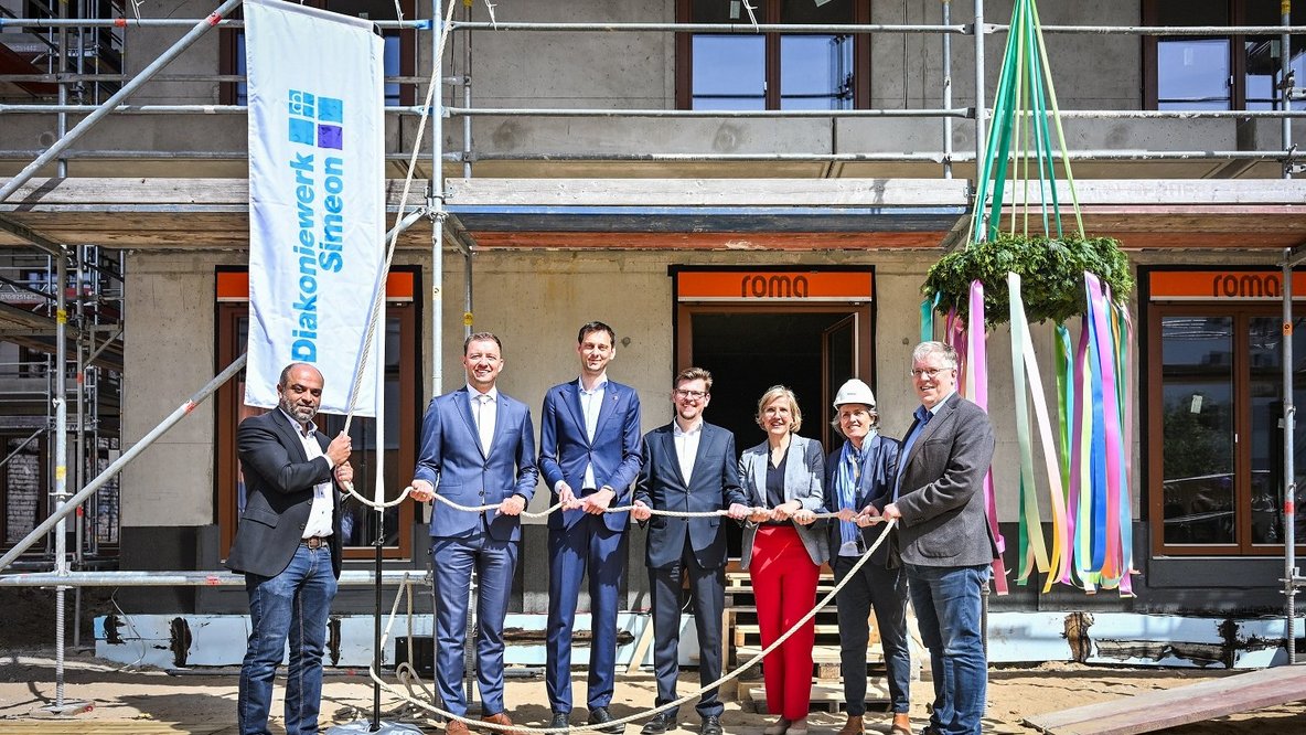 Richtfest Wohnprojekt in Berlin-Neukölln vom Diakoniewerk Simeon und Ten Brinke © Volkmar Otto